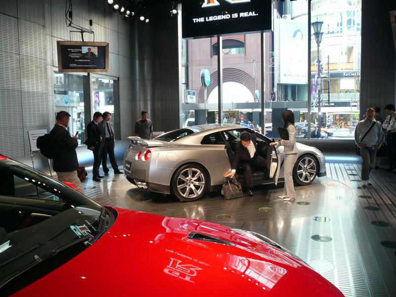 Launch of Nissan GTR in Tokyo Nissan showroom (2007 Nov)