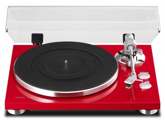 TEAC 與日本 biccamera 合作推出紅色特別版 TN-300-SC 黑膠唱盤